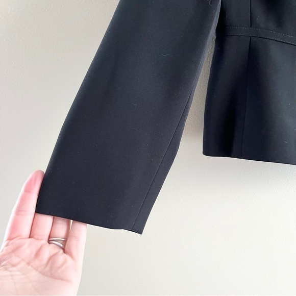 Tahari Arthur S. Levine Classic One Button Black Blazer Jacket, Size 8 Petite - Picture 7 of 11